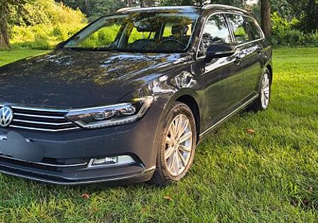 VW Passat Variant Volkswagen 2.0 TDI DSG Highline Variant ...