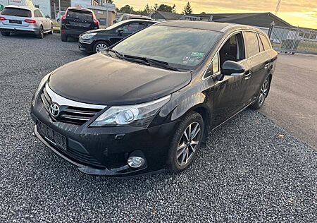 Toyota Avensis Combi 1,8-l-Valvematic