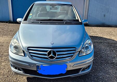 Mercedes-Benz B 170 - Eisblau Metallic