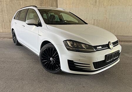 VW Golf Volkswagen VII Variant GTD BMT DSG# AHK# Navi#