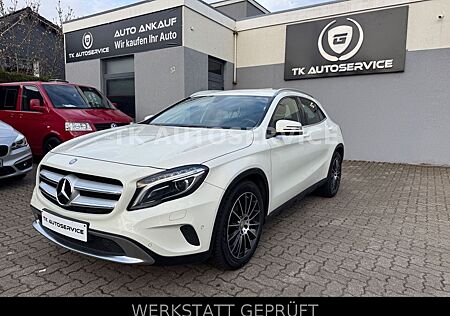Mercedes-Benz GLA 180 - 2.HAND - NAVI - LEDER - XENON - PDC -