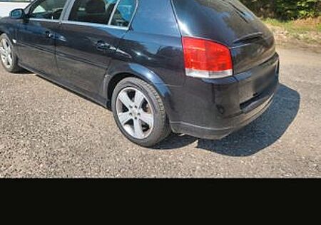 Opel Signum 1.9 CDTI 110kW -