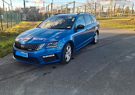 Skoda Octavia 2.0 TDI DSG RS Combi *AHK*El.Heckkl. *WR