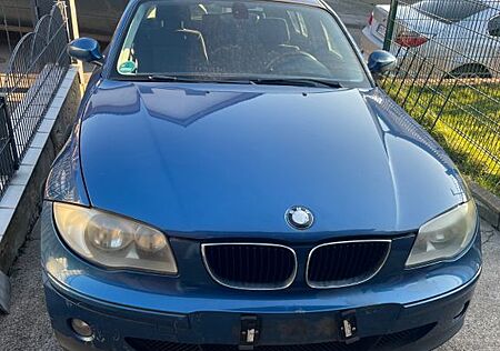 BMW 118i -