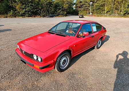 Alfa Romeo Alfetta GTV 2.0