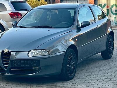 Alfa Romeo 147 // T-SPARK // TÜV NEU// KLIMA // 2.HAND