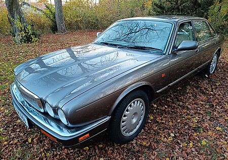 Jaguar XJ6 3.2, Executive, TOP Zustand, Sammlerstück