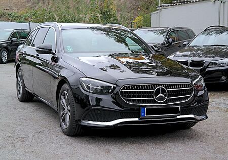 Mercedes-Benz E 220 d Aut.*Leder*Panorama*ILS*el.AHK*