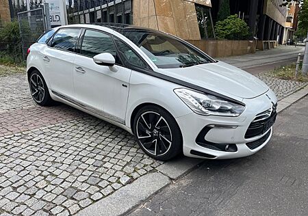 Citroën DS5 SportChic Hybrid4 VOLL MOTOR LÄUFT UNRUND