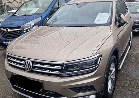 VW Tiguan Volkswagen 2.0 TDI SCR 140kW DSG BMT 4MOT Highli...