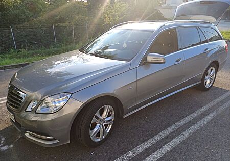 Mercedes-Benz E 200 CDI T BlueEFFICIENCY AVANTGARDE AVANTGARDE