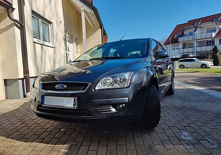 Ford Focus 1,8 Ghia