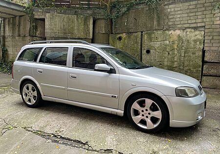 Opel Astra 1.6 16V Sport