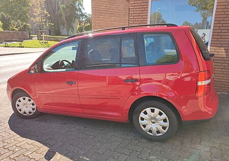 VW Touran Volkswagen 1.6 Basis Basis