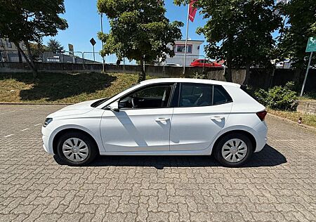 Skoda Fabia Active / Apple Car Play PDC /LED