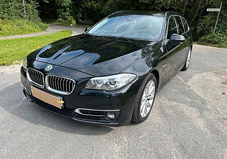 BMW 530d Touring A Luxury Line mit Vollausstattung