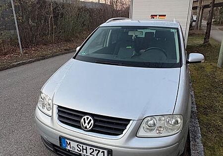VW Touran Volkswagen 2.0 TDI DSG Highline Highline