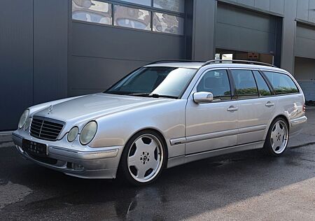 Mercedes-Benz E 320 CDI AMG Line Xenon AHK Sitzh. Orig 19 Zoll
