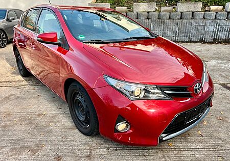 Toyota Auris Life 1,4D/171Tkm/Erste Hand/ Top Zustand !