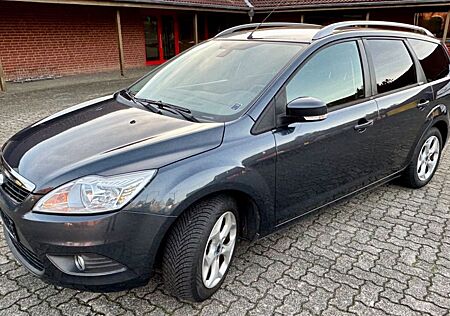 Ford Focus 1,6 VivaTurnier GJR AHK Klima Scheckheft