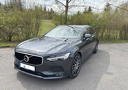 Volvo V90 B5 Momentum Allrad Automatik Vollleder
