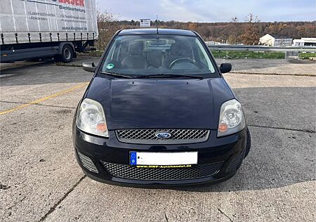 Ford Fiesta 1,3 51 kW Black Magic Black Magic