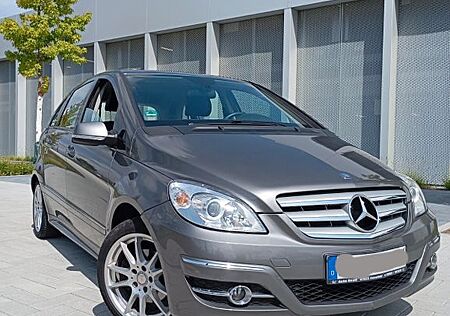 Mercedes-Benz B 200 - mit LPG Flüssiggas + Benzintank