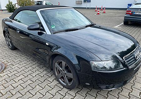 Audi A4 Cabriolet 2.4*Tüv & Au NEU*Leder*