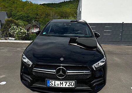 Mercedes-Benz A 35 AMG Mercedes-AMG A 35 4MATIC DCT Merced...