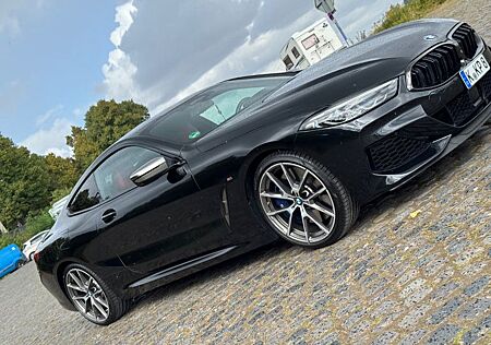 BMW M850i xDrive Coupé -