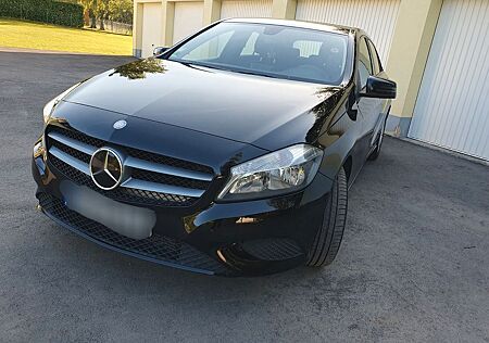 Mercedes-Benz A 180 BlueEFF A180 Unfallfrei, TÜV und Reifen Neu