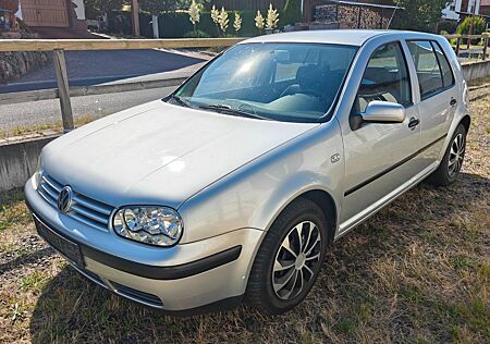 VW Golf Volkswagen 4 Sondermodel Edition KLIMA ESP EL. FENSTER