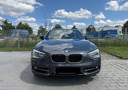 BMW 118i Sport-line/TÜVneu/Navi/Xenon/Shz/Sportpaket