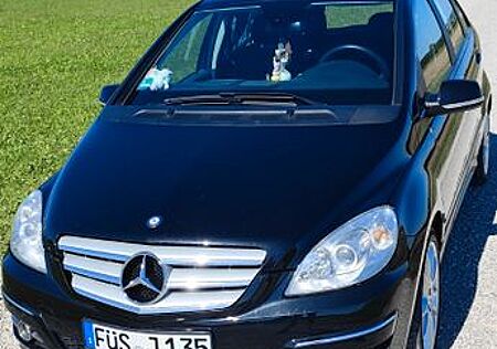 Mercedes-Benz B 180 BlueEFFICIENCY -