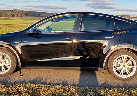 Tesla Model Y Hinterradantrieb RWD RWD