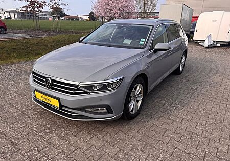 VW Passat Variant Volkswagen Elegance/Head-Up/NAVI/LED/KLIMA