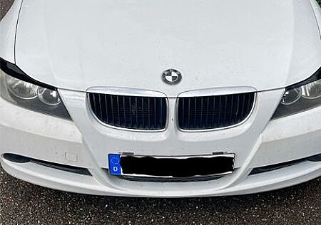 BMW 318i -