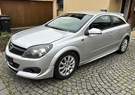 Opel Astra GTC 1.4 eco Flex