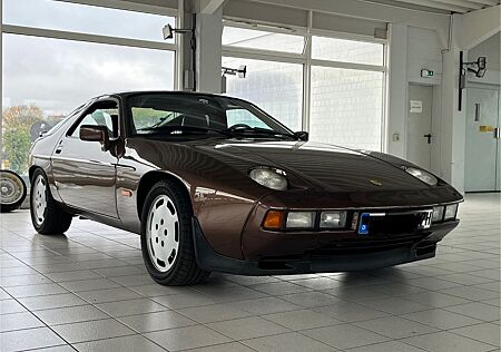 Porsche 928 S2, ESSD, Klima, grosses Soundpaket, usw.