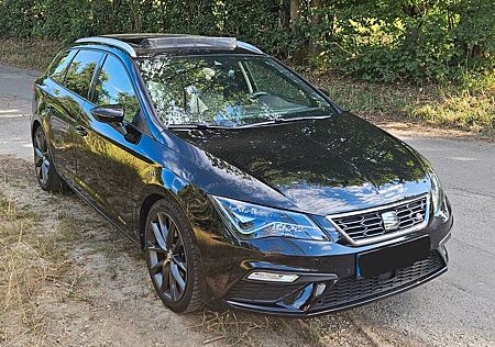Seat Leon ST 2.0 TSI FR DSG Pano AHK