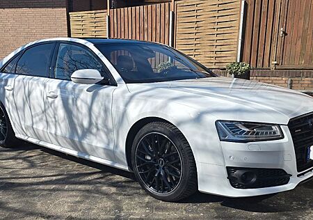 Audi A8 4.2 TDI quattro B&O Massage Nachtsicht