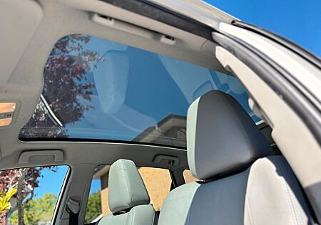 Toyota Auris Touring Sports Auris 1,8 Hybrid Executive mit Panoramadach