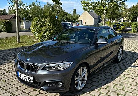 BMW 220i Coupé M Sport M Sport