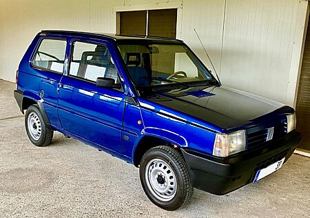 Fiat Panda 141 900 Young, erst 24.500km, Hohlraumk.