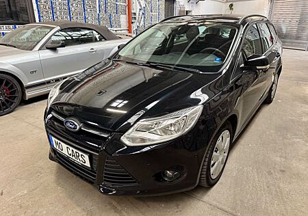 Ford Focus Turnier *2.Hand*Scheckheftgepflegt*