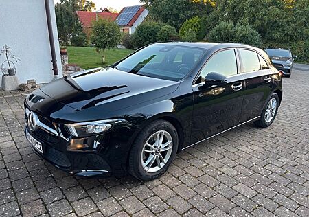 Mercedes-Benz A 200 -Style