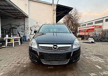 Opel Zafira B Family Plus