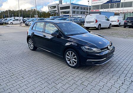 VW Golf Volkswagen VII Lim. Highline 2.0 TDI Panorama LED