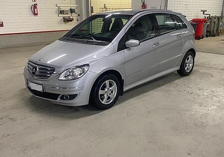 Mercedes-Benz B 170 - Automatik, SZH, Allwetter NEU, Klima