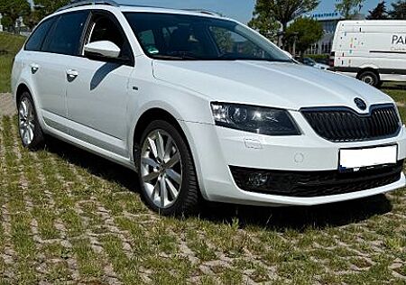 Skoda Octavia 1.4 TSI Joy Combi Joy